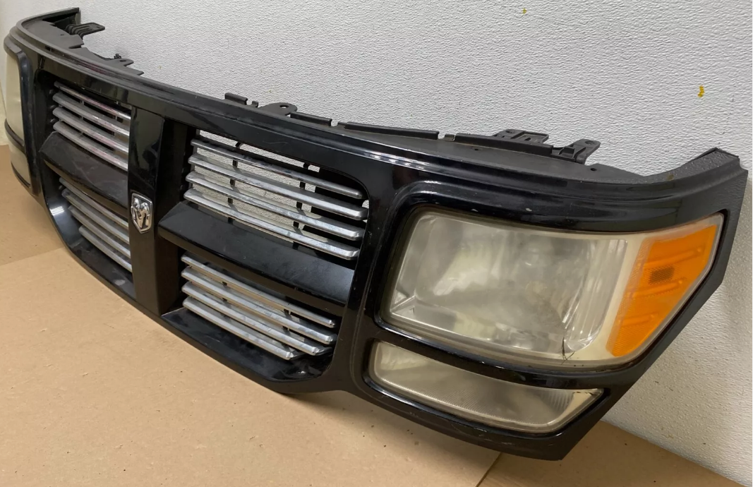 2007 - 2011 Dodge Nitro Front Upper Bumper Grill Grille W/Headlights