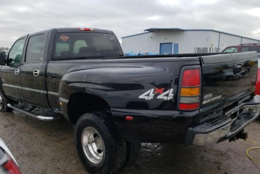 2005 GMC Sierra 3500 DRW Quarter Panel