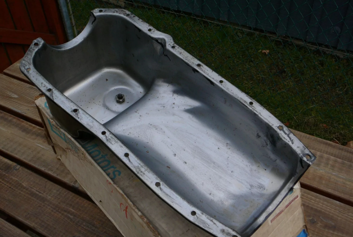 1986 Cadillac Fleetwood Brougham d'Elegance Sedan 5.0L V8 Engine Oil pan